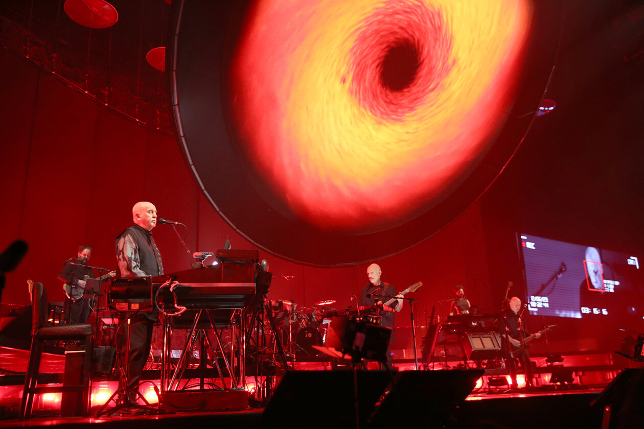 Peter Gabriel – Umjubelter Auftritt des Briten in der Hansestadt. – In der Barclays Arena.