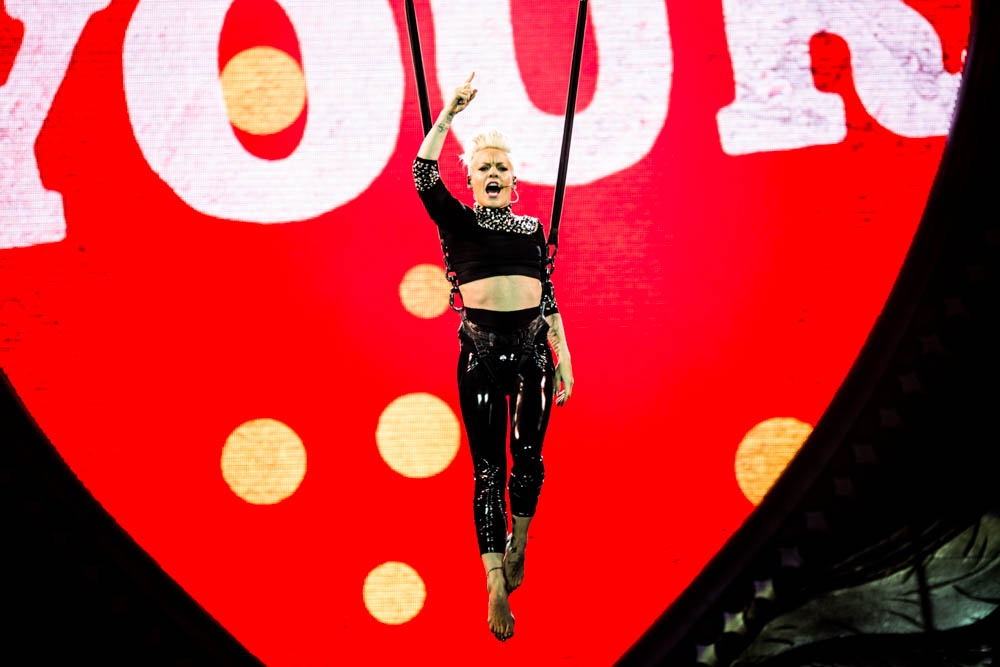 Pink live im ISS Dome. – Pink live im ISS Dome Düsseldorf.