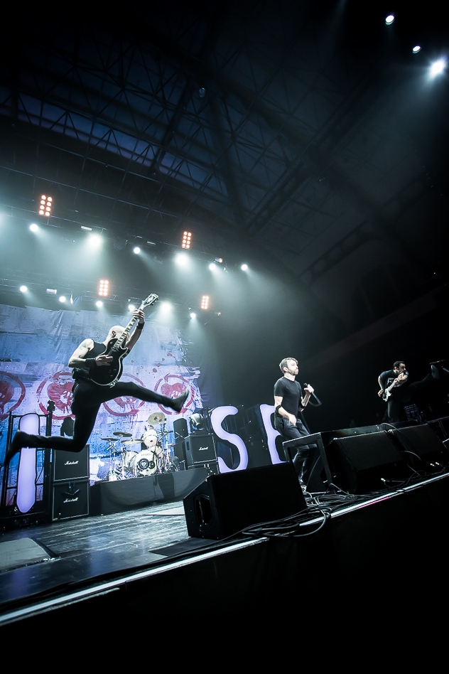 Rise Against – Die "Black Market"-Tour machte Halt am  Main. – Die Band auf dem Sprung.