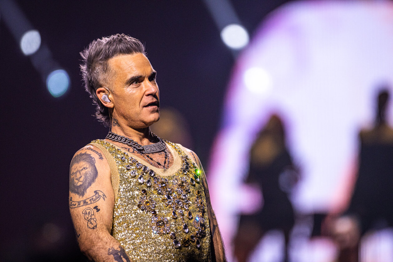 Robbie Williams – Robbie Williams.