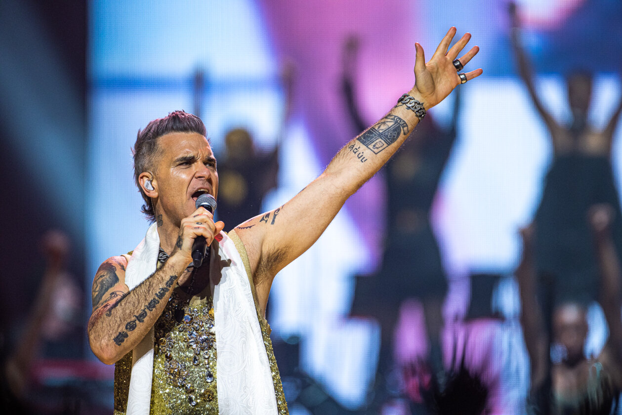 Robbie Williams – Robbie Williams.