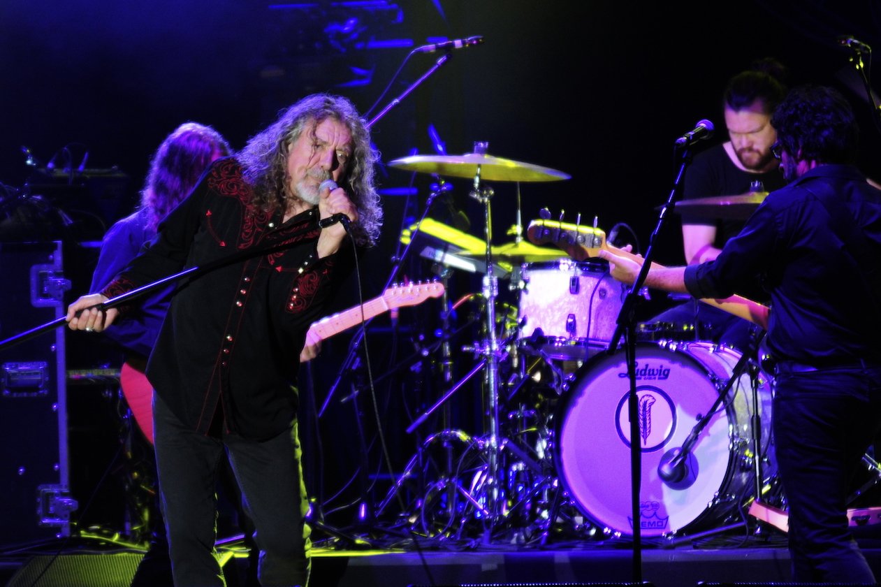 Robert Plant – Robert Plant & The Sensational Space Shifters. 