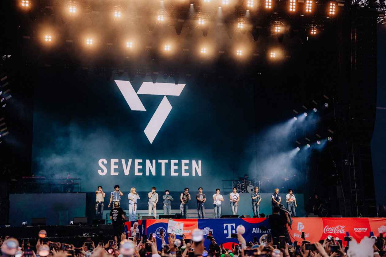 Seventeen – Seventeen.