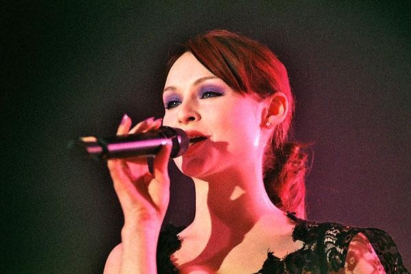 Sophie Ellis-Bextor – Sophie in der Kölner Live Music Hall 2003. – 