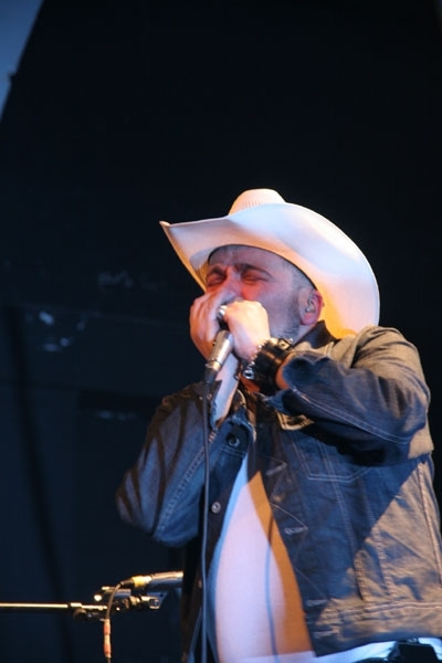 The BossHoss – 60% Musik, 40% Gelaber, so kennt man die Cowboys aus der Hauptstadt. – 