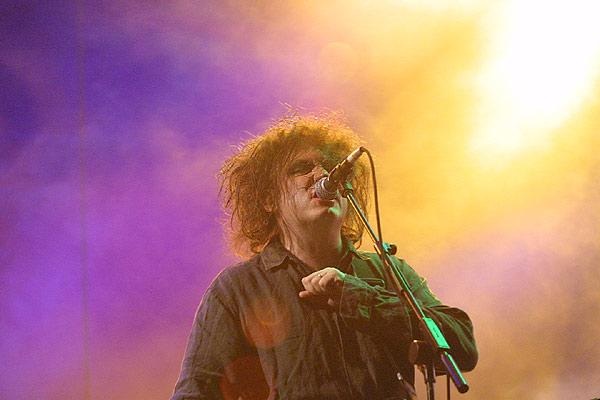 Neues Album, neue Festivaltour: The Cure begeistern in Neuhausen Ob Eck. – And woke up in the rain