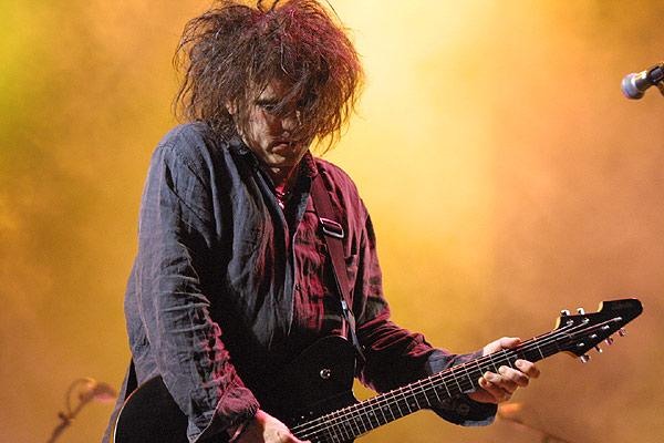 Neues Album, neue Festivaltour: The Cure begeistern in Neuhausen Ob Eck. – Spit it on the wall