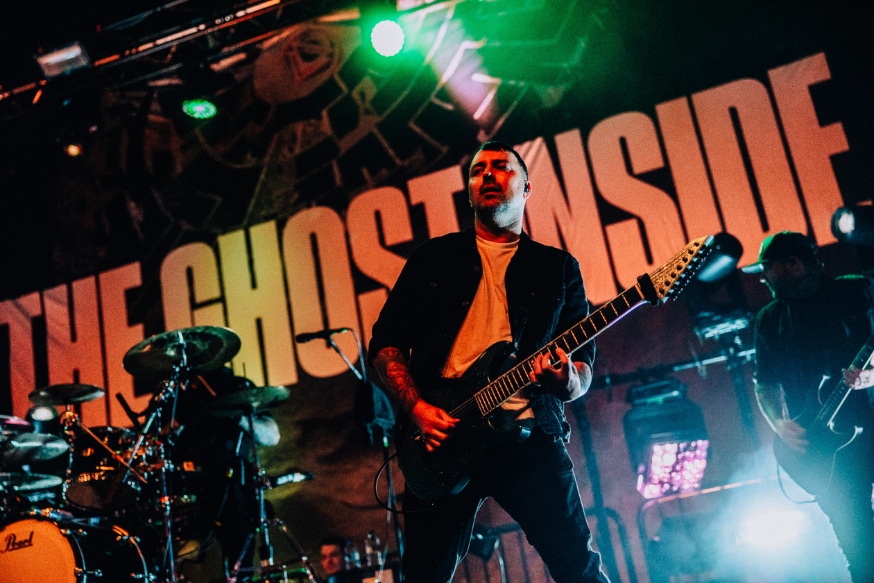 Mit dem sechsten Studioalbum "Searching For Solace" auf Tour: die Melodic-Hardcore-Mannen aus L.A. – The Ghost Inside.