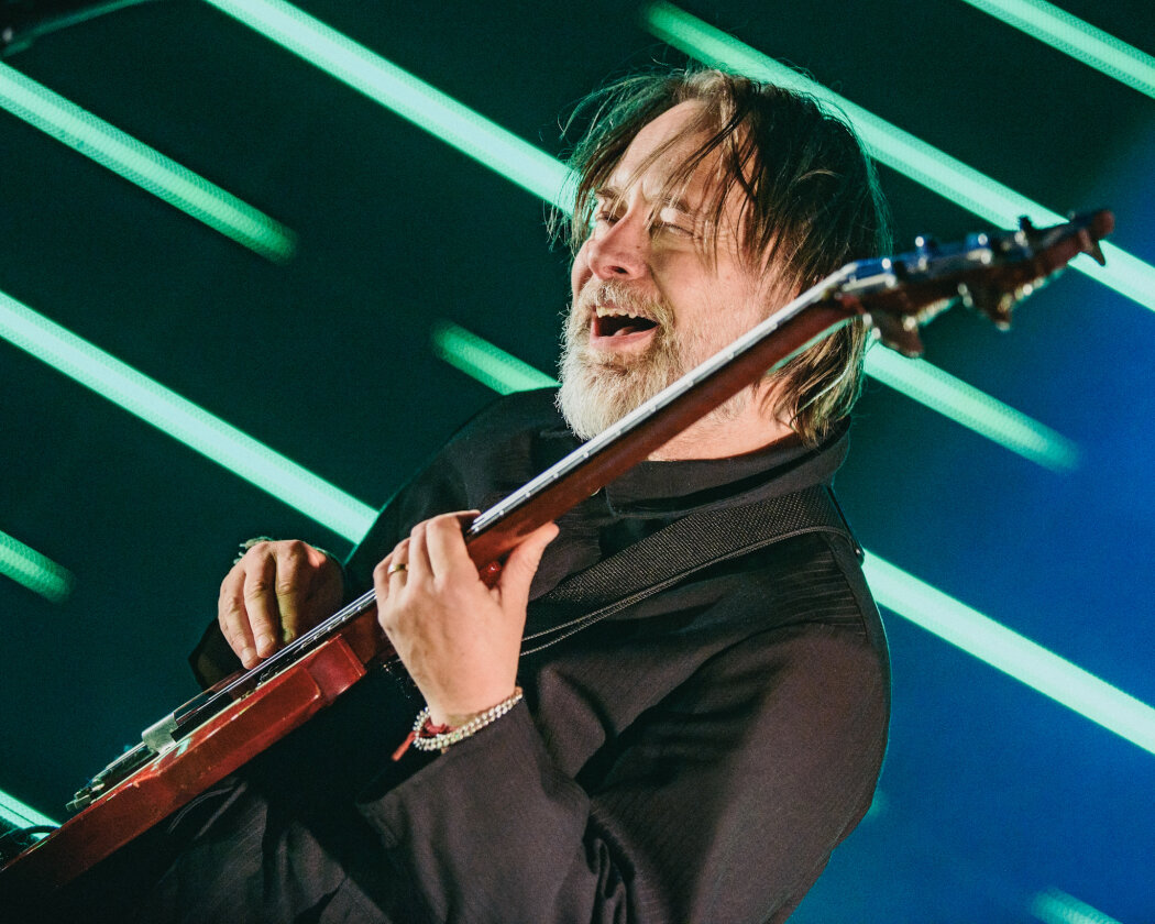 The Smile – Thom Yorke, Tom Skinner und Jonny Greenwodd: die hohe Kunst der Unterhaltungsmusik. – Thom.