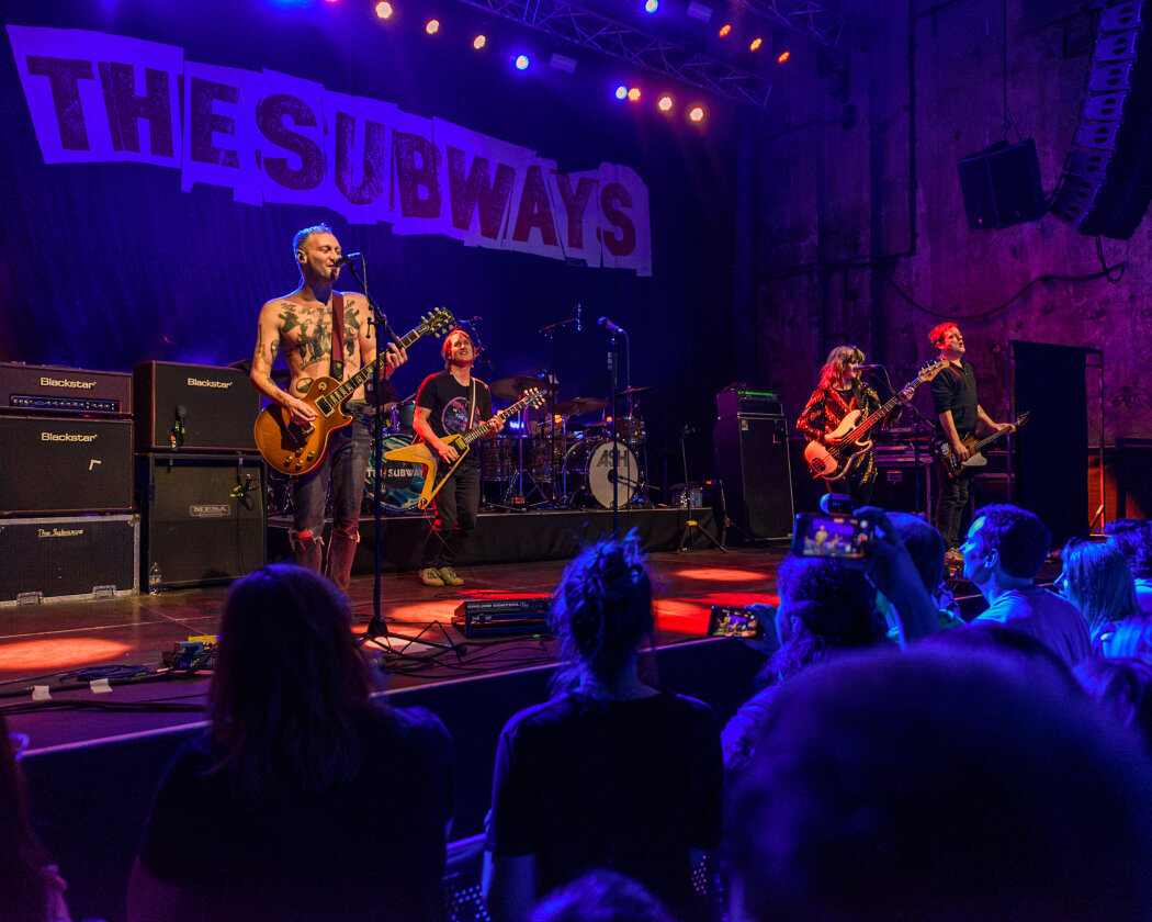 "I wanna see the good times! The good times!": The Subways live. – The Subways.