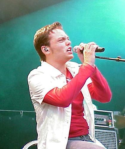 Tiziano Ferro – Der schöne Italiener 2002 auf dem Gurtenfestival bei Bern. – 