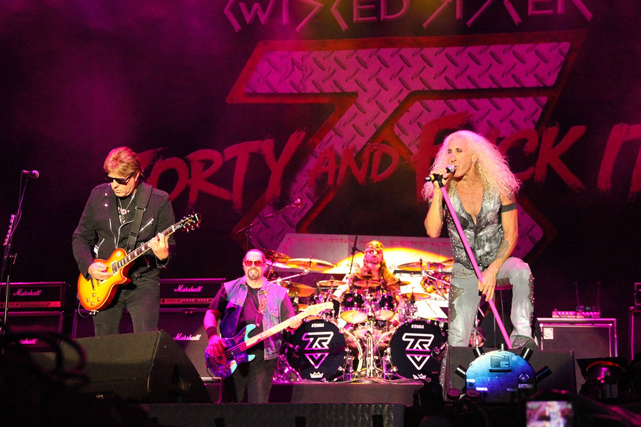Twisted Sister – Twisted Sister.