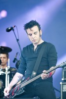 Simon Gallup.