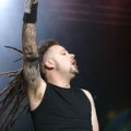 Korn u.a. - Musiker wollen Bush absetzen