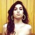 Amy Winehouse - Nackt gegen Brustkrebs