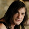 AC/DC - Die Foo Fighters huldigen Malcolm Young