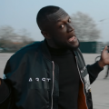 Glastonbury - Stormzy und 100.000 Fans dissen Boris Johnson