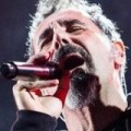 Metalsplitter - Serj Tankian lobt Angela Merkel
